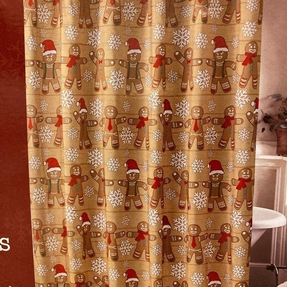 NEW!  HOLLY HOMES CHRISTMAS GINGERBREAD SHOWER CURTAIN W/ RESIN SNOWFLAKE HOOKS - Picture 4 of 10